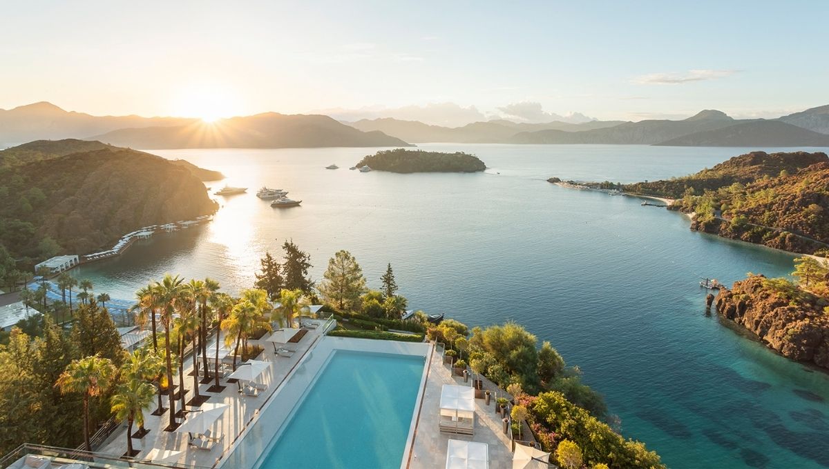 Dmaris Bay Hotel Helicopter Tour